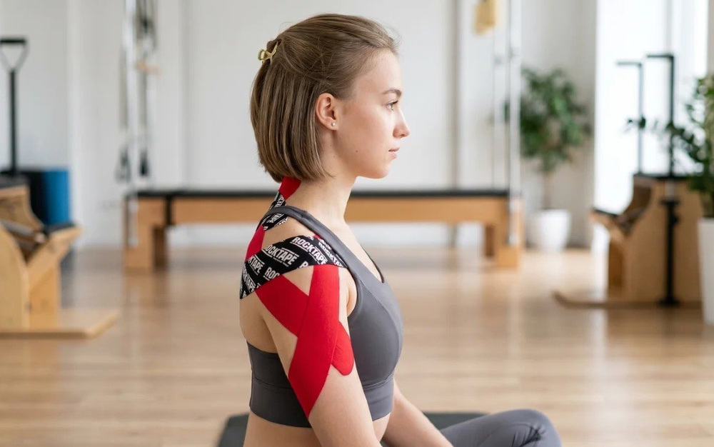 RockTape Classic и H2O: чем отличаются кинезиотейпы и какой выбрать